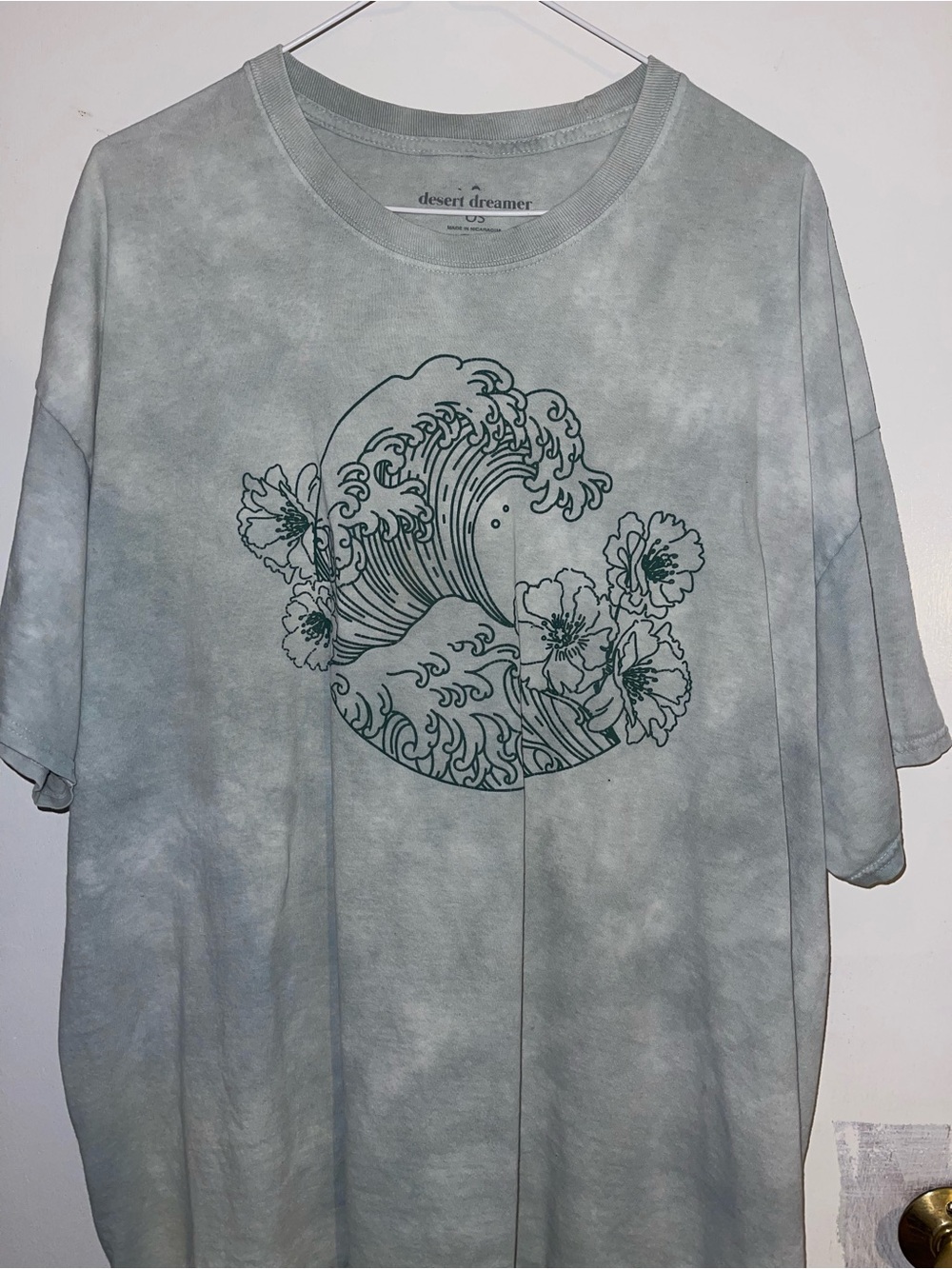 Desert Dreamer Sea Wave Floral Graphic Tee - Sage Green